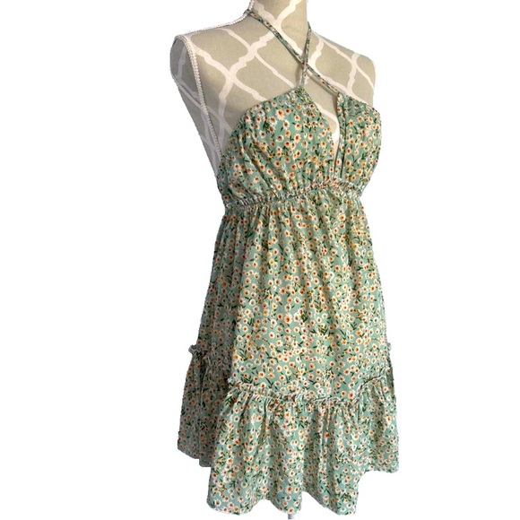🌻4/$20 Shein Light Green Floral Print Mini Sundress Adjustable Tie V-Neck Size 4 - Picture 1 of 14